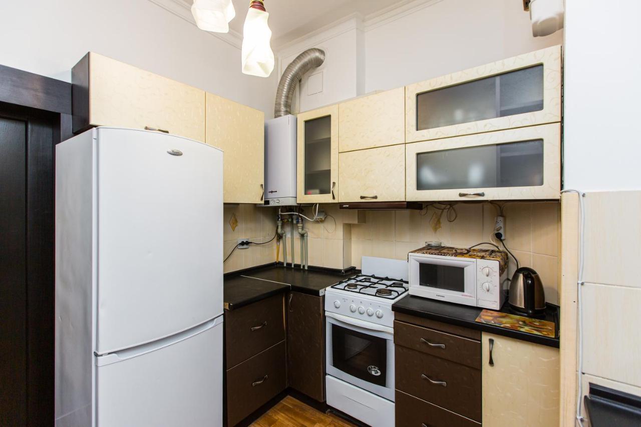 Квартира Подобово Біля Площі Ринок Вулиця Староєврейська 17 Lviv Kültér fotó